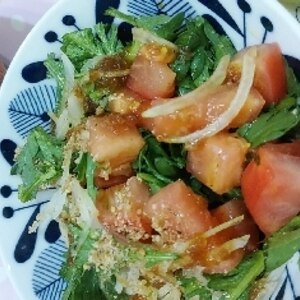 トマトと春菊の中華サラダ